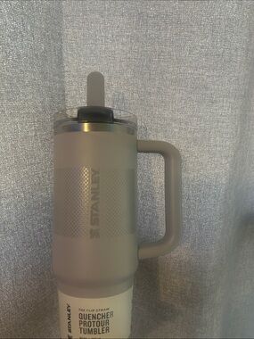 Stanley Matte Light Gray Travel Tumbler with Handle